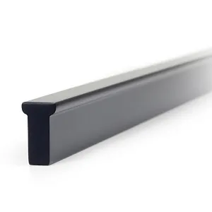 Мебельная ручка PORT RS066BL.4/320